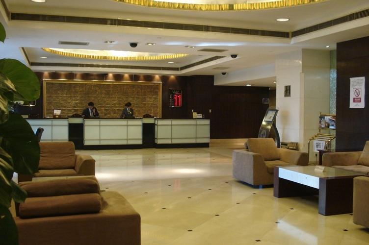 River Front Business Hotel Shanghai Buitenkant foto